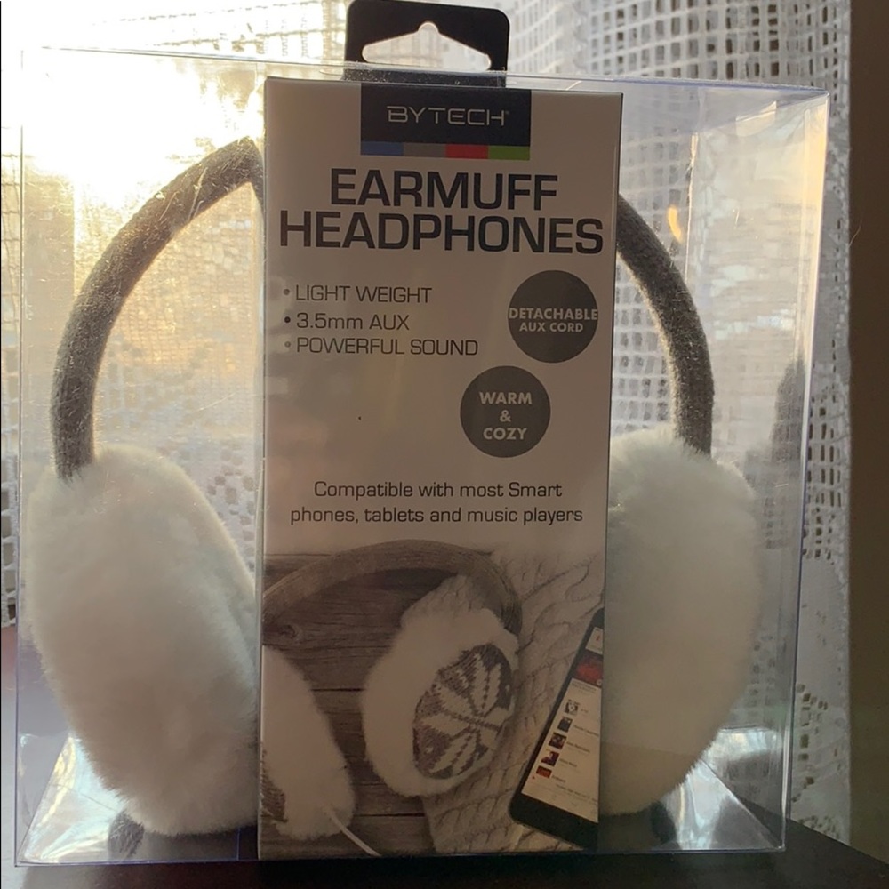 EarMuff Headphones